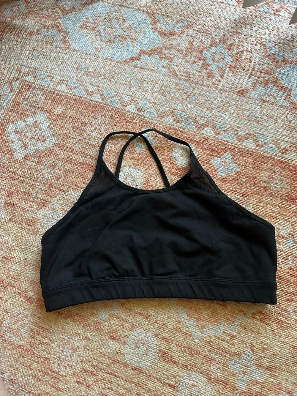 Alo yoga black sports bra mesh detail on back size large